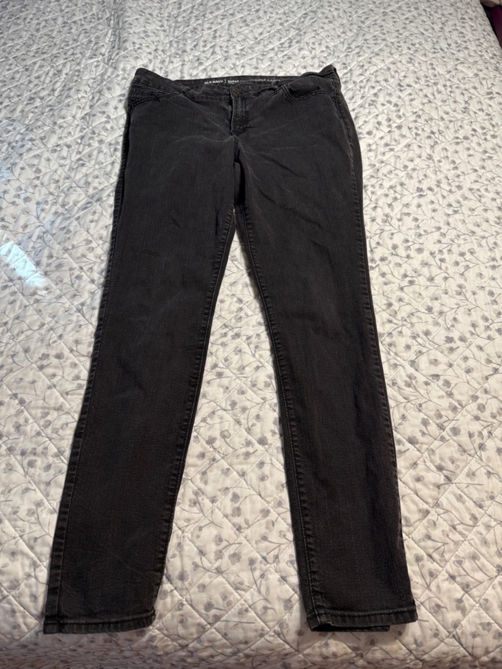 Old Navy Black skinny Pants 12